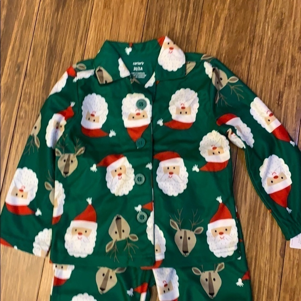 Adorable Carter's Santa 2 Piece Flannel Pajamas - Picture 2 of 4